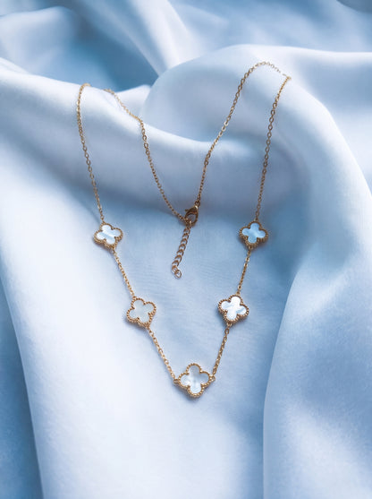 Alba Clover Necklace