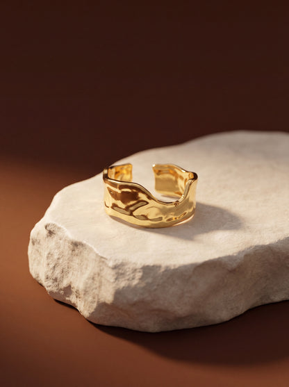 Fluid Golden Ring